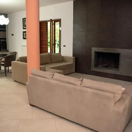 Charming In With Private Pool