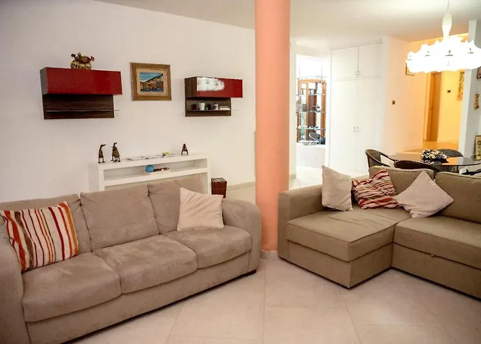 Charming In With Private Pool ヴィラ Alvignano